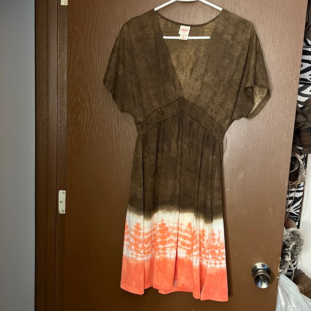 Brown, white & salmon pink dress
